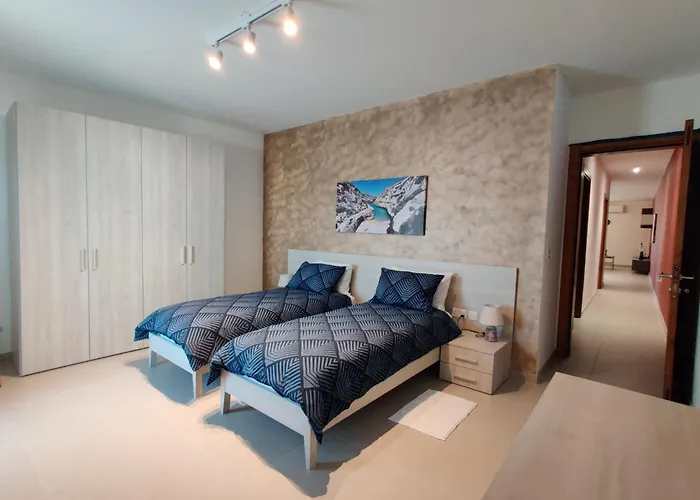 Apartament Red Rush *